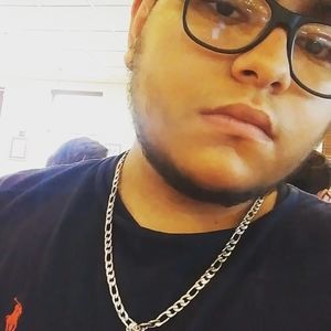 Meet your Posher, Salvador hernandez